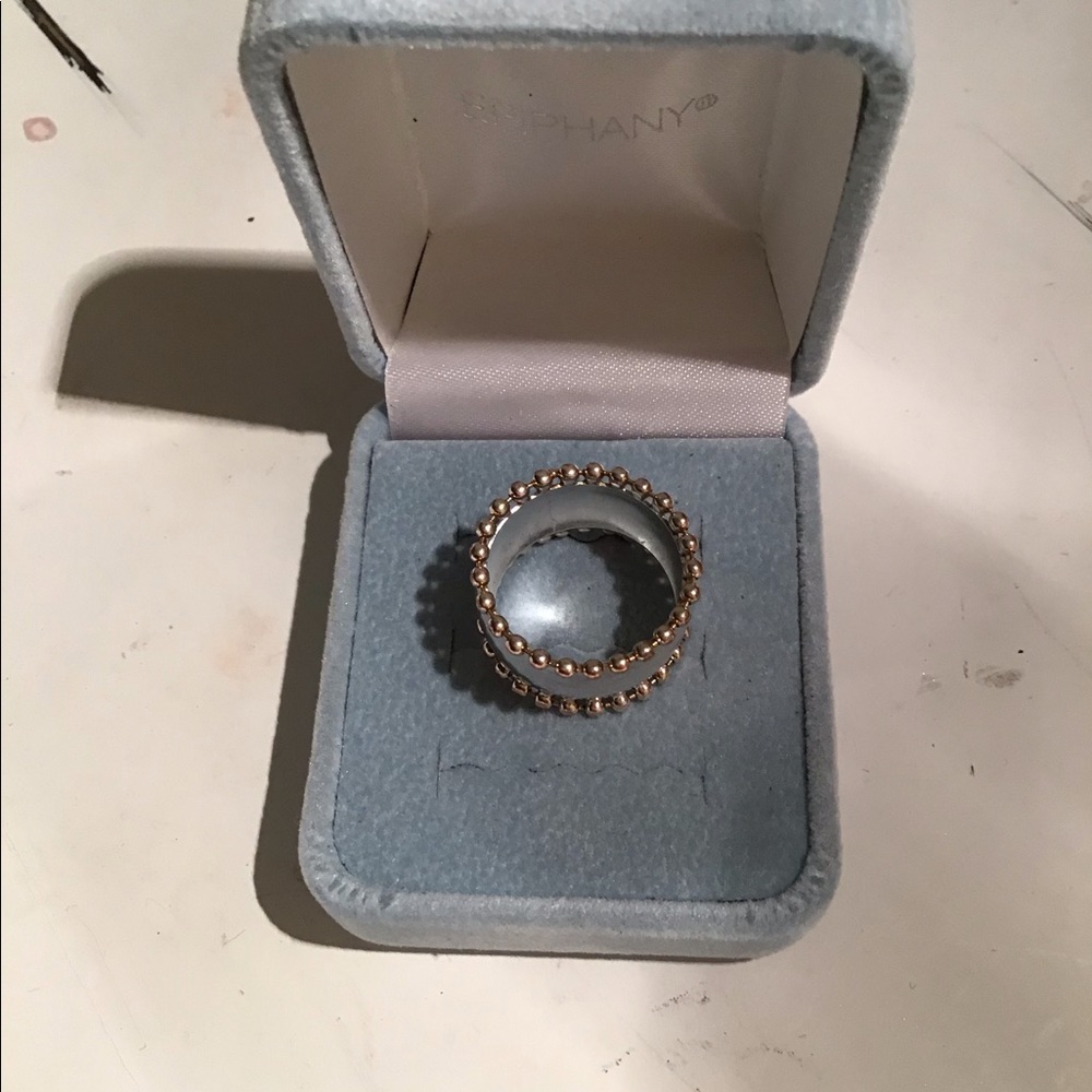 Ring - Picture 2 of 4